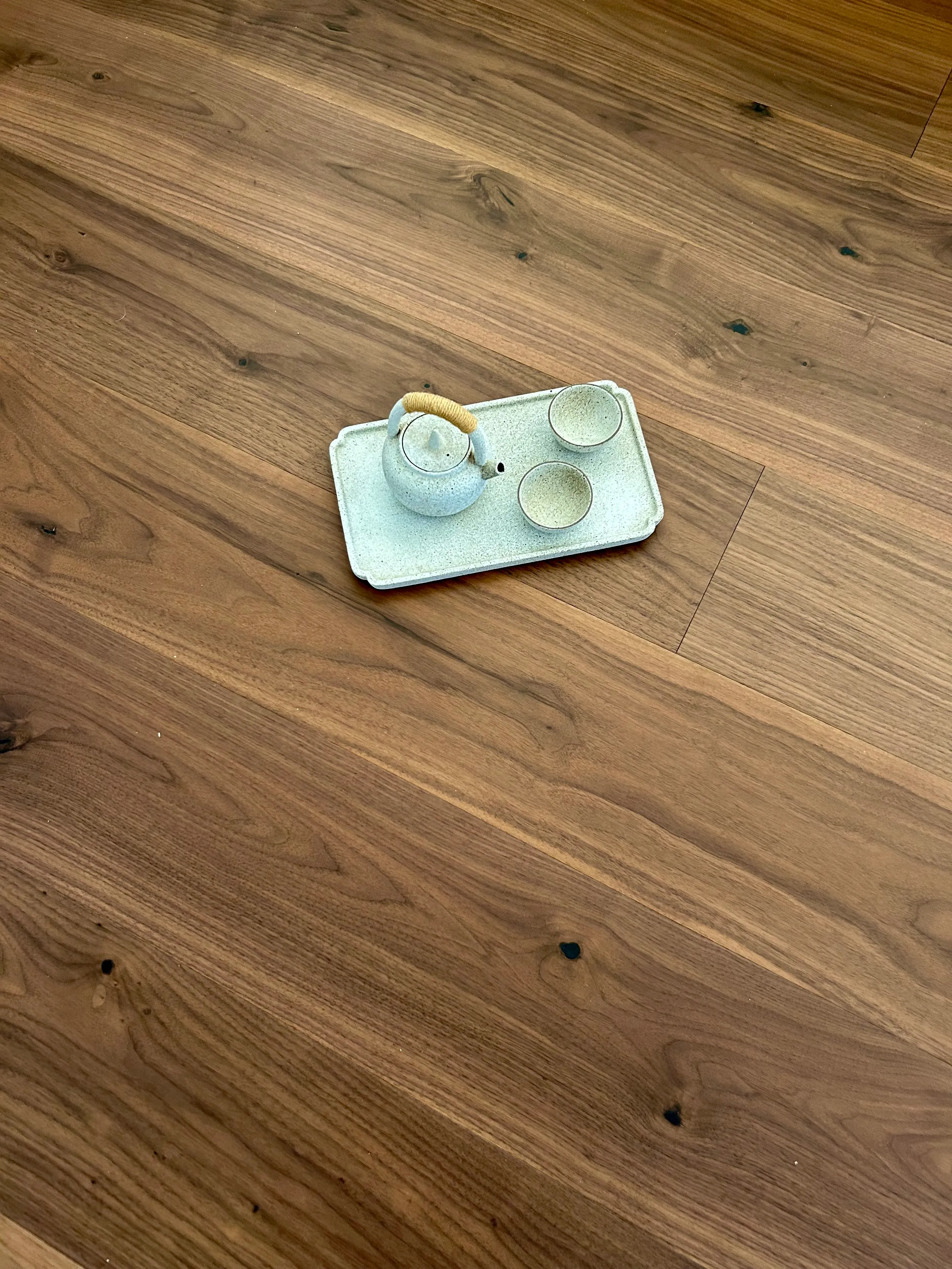 Essential Walnut — vista 13