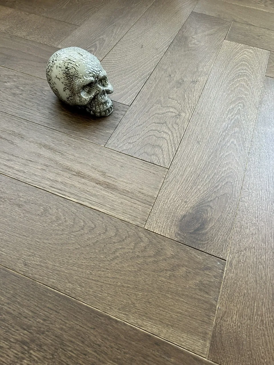 Brown Oak Herringbone — vista 3