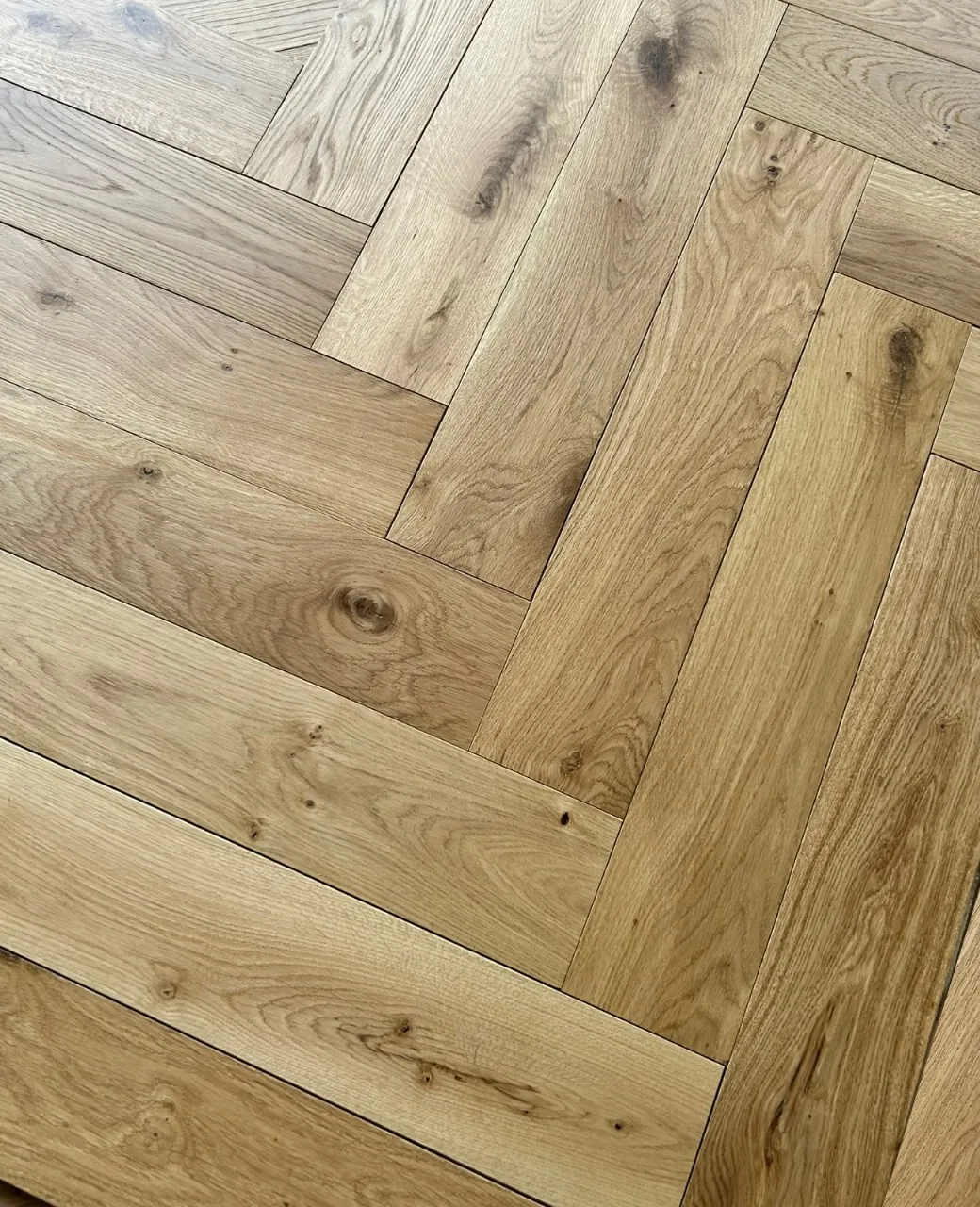 Tan Oak Herringbone — vista 3